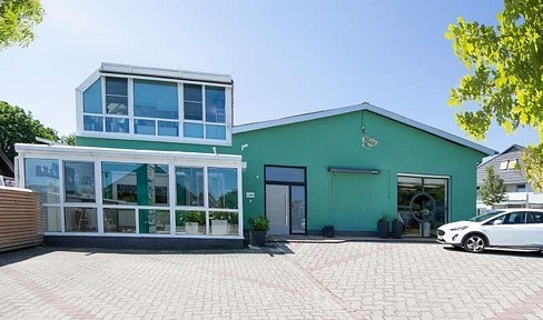 Vielseitige Gewerbeimmobilie bei Rostock: Büro, Lager, Stellplätze, PV-Strom, niedrige Gewerbesteuer