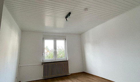 4 Zimmerwohnung EG mit Garten