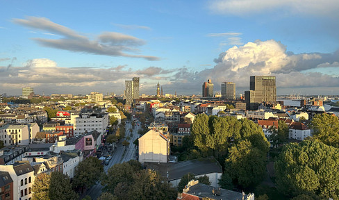 Reeperbahn-Perle mit Blick über Hamburg