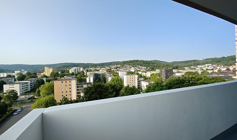 3-room apartment with beautiful balcony and view