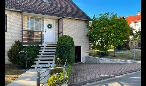 Detached single-family home in a preferred city center location