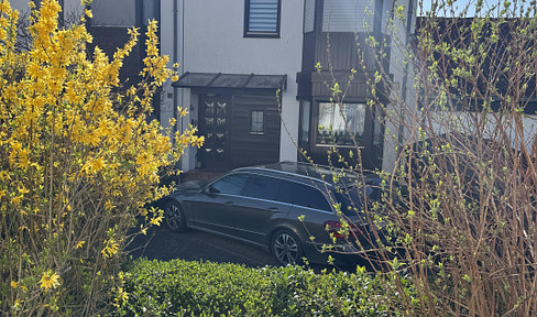 End terraced house