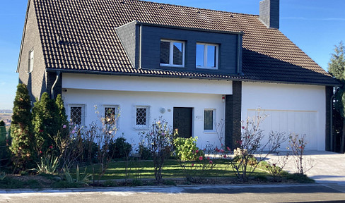 Detached EFH/villa with unobstructed views