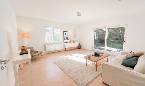 Ready to move into - Quietly situated semi-detached house with large garden | 125 sqm, FREE OF PROVISION
