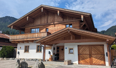 "Holz100" country house - very high quality, spacious, well maintained, excellent location