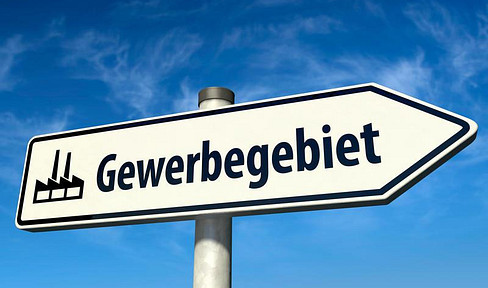 ACHTUNG - Großzügiges und unbebautes Gewerbegrundstück zu verkaufen