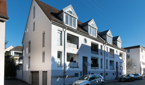 Lichtdurchflutete 2-Zimmer Wohnung mit Loggia und Balkon in Top Lage