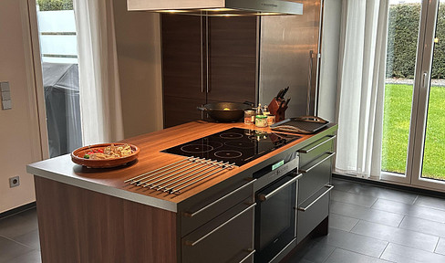 Modern loft apartment in Denkendorf - 142 sqm living space, approx. 200 sqm well-kept garden, barrier-free