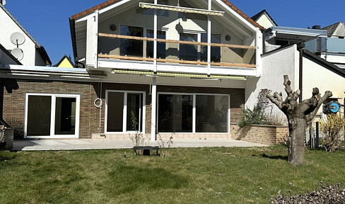 Stylish 2-room apartment with fitted kitchen and underfloor heating in Egelsbach.