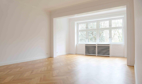 Repräsentative 5-Zimmer-Wohnung im Bauhaus-Stil – Wohnen & Arbeiten perfekt kombinieren!