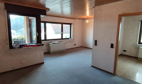 Renoviert! Pure Gemütlichkeit für Single oder Paar - Garage - 2 Balkone