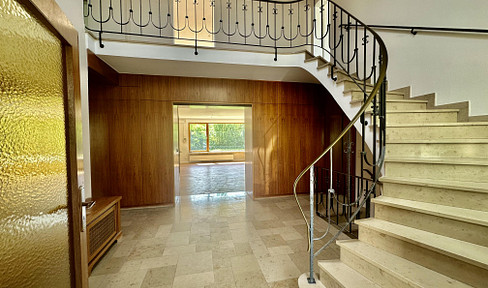 Detached house with large garden, terrace & balcony, 274 m² for rent