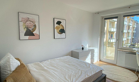 Furnished room in shared flat for 4 people *Top location!