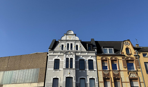 Wohnen im schönen sanierten Altbau