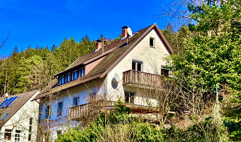 Dreifamilienhaus mit Traumgarten - Provisionsfrei