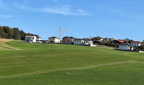 Vollaufgeschlossener Baugrund in Kirchberg bei Mattighofen – 722 m², lastenfrei, ohne Bauzwang