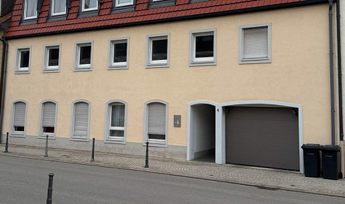 5 room apartment (built in 2016) opposite the castle.