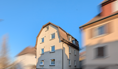 Modernisiertes Zweifamilienhaus mit gehobener Ausstattung