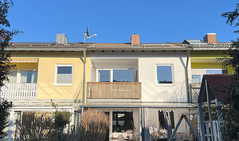 Vollständig saniertes Reihenmittelhaus (Energieklasse B) mit neuer Vissmann-Wärmepumpe