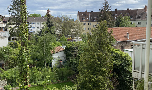 Von Privat, grosszügige, helle Maisonettenwohnung in Zentrumsnähe