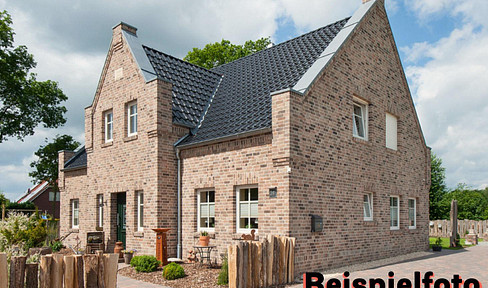 3-family house for sale in mint condition with good highway access to Hamburg