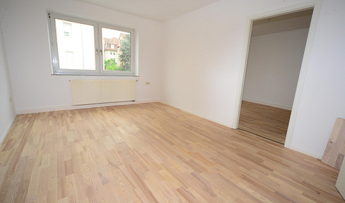 2 Zimmer Wohnung Du/WC Renov. 1. OG