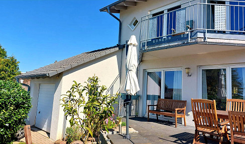 Moderne Doppelhaushälfte mit traumhaftem Blick