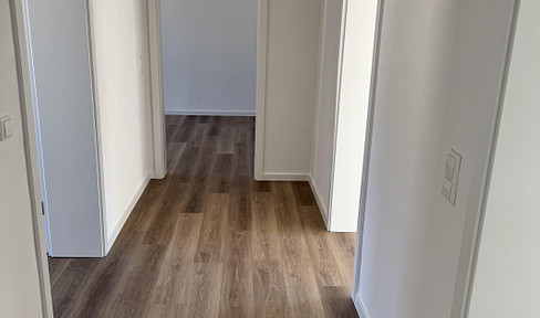 First-time occupancy, high-quality renovated 3-room apartment in top location