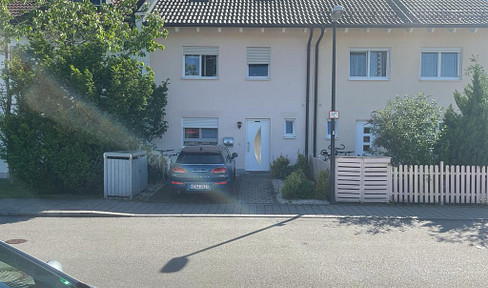 Hochwertiges Reihenmittelhaus in 82140 Olching, Baujahr 2009, zum Verkauf
