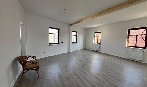 Newly renovated 2-room apartment in 67363 Lustadt from 01.04.2025