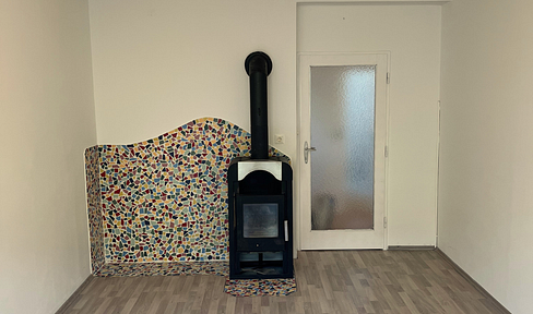Bright 2-room apartment with balcony - move in immediately & feel at home!