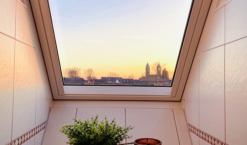 OHNE PROVISION - Helle Maisonettewohnung mit Panorama-Blick und Klimaanlage in Leverkusen-Hitdorf