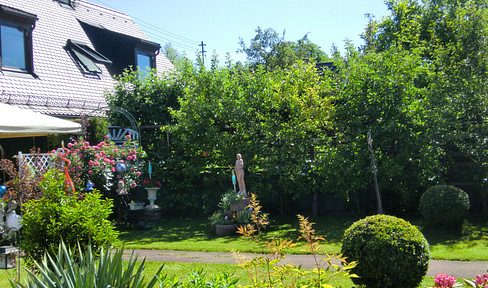 Semi-detached house with 664 sqm of beautiful, quiet plot in Oberschleißheim