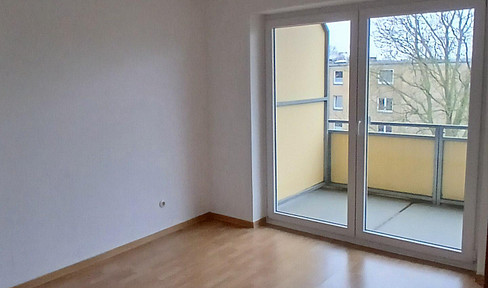 3-Zimmer Wohnung mit großem Balkon in zentraler Lage