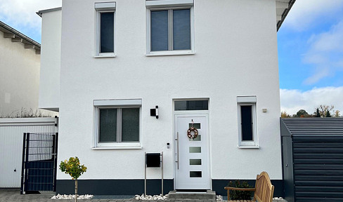 Detached house with garage in the heart of Magstadt