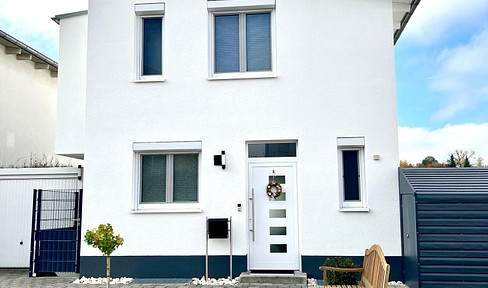 Neu: Modernes freistehendes Einfamilienhaus (energieeffizient & familiengerecht)