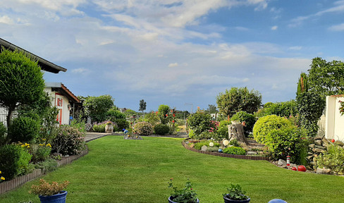 Schönes Einfamilienhaus mit tollem Garten