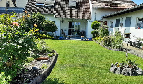 Two detached houses on one plot