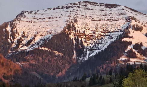 Apartment with 3-mountain view