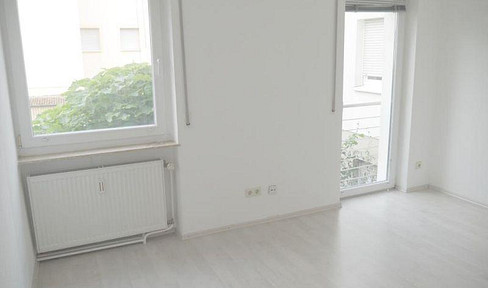 Very nice, bright 3 room apartment with EBK (dishwasher) in Mainz-Hechtsheim