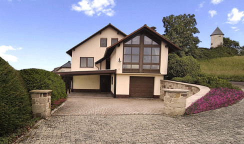 Spacious, well-kept detached house in an idyllic location on the edge of the forest / 34311 Naumburg OT Elbenberg