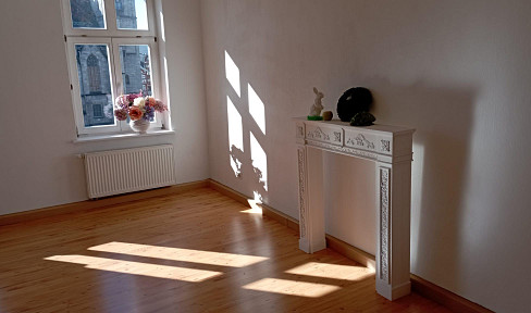 Sonnige geräumige Wohnetage mit Balkon, Stadtmitte - Südseite-