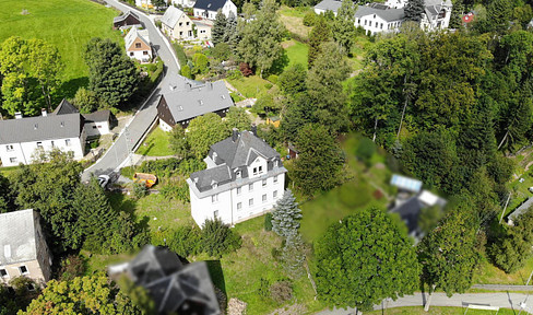 Stilvolles Mehrfamilienhaus im Erzgebirge zu verkaufen