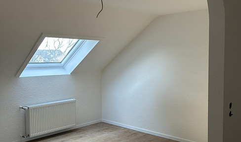 Sanierte und helle 4-Zimmer-Wohnung in Karlsruhe-Neureut