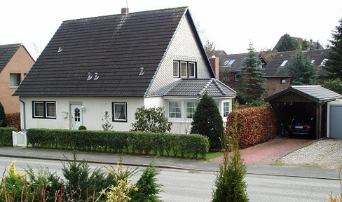 2 FAM house, Heiligenhafen good location, low-energy basic refurbishment, upscale furnishings