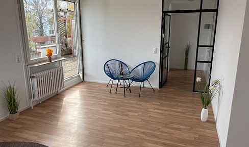 Fantastic 1-room apartment with large roof terrace in a central location