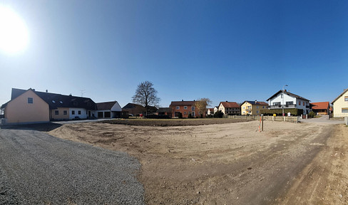Grundstück mit Baugenehmigung für EFH mit Garage Nähe Regensburg