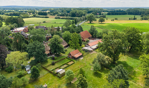 Pferdehof / Resthof, exkl. Anwesen nur 1 Auto-Stunde von Hamburg - optional bis 30 ha Eigenland