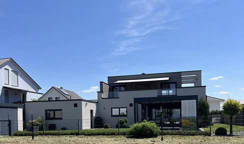 Traumhaftes Haus im Bauhausstil mit unverbaubarem Weitblick