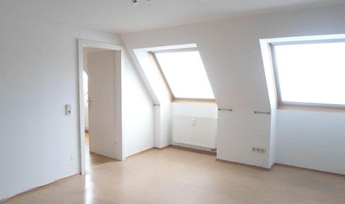 Renovated bright garden attic apartment for rent near the Burgau swimming pond